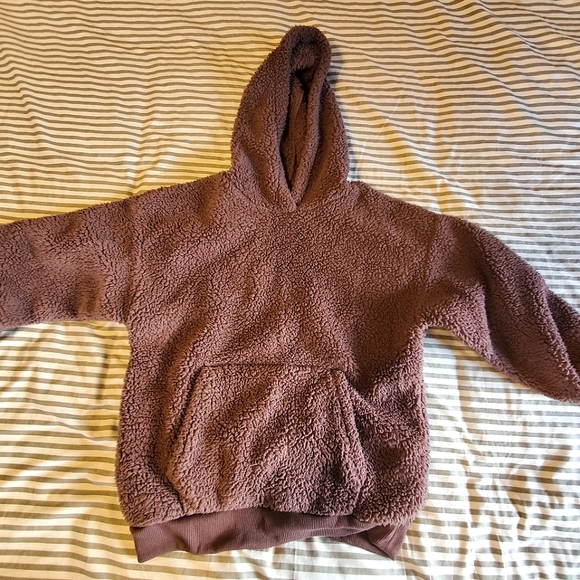 Sweatshirt - Picture 1 of 2